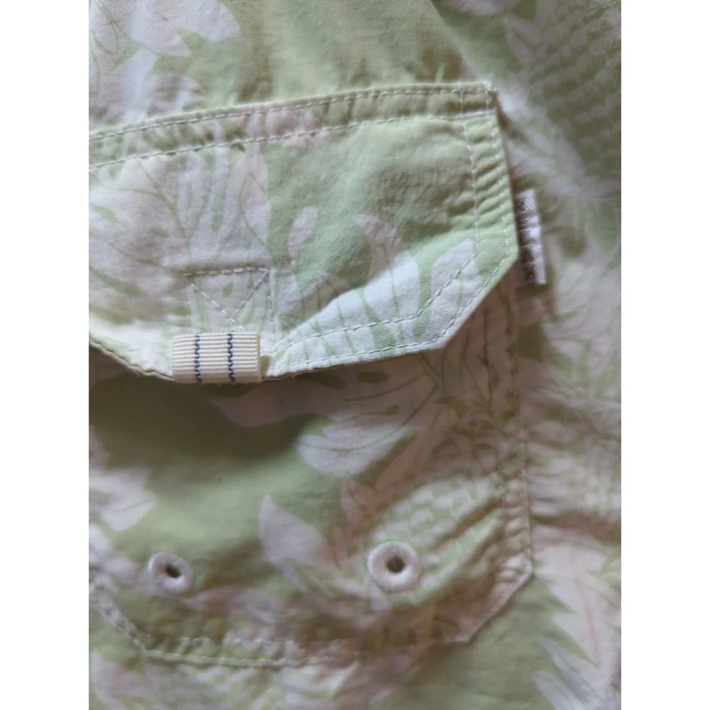 Tommy Bahama Relax Swim Trunks shorts L Green white pineapples Lined suit
